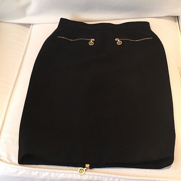 CHANEL 65%wool,spandex,nylon gorgeous pencil skirt - Picture 1 of 11